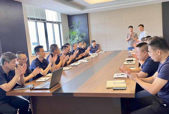 新材料喜迎名校優生 蓄勢助公司轉型發展